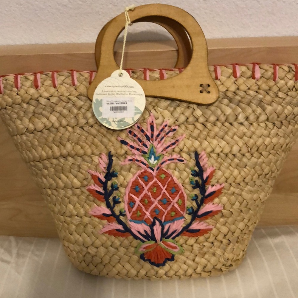 Straw purse